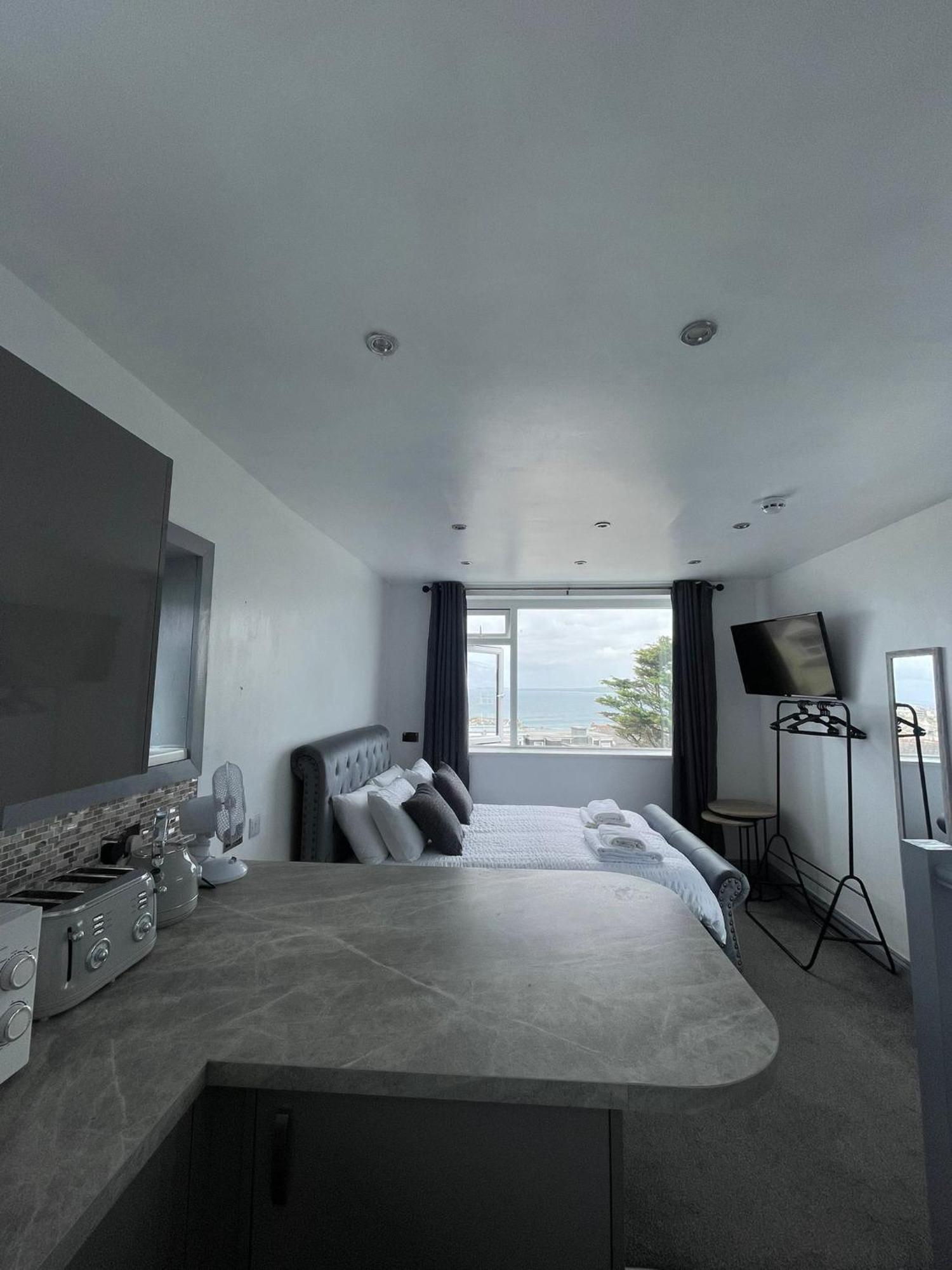 Shore Lodge นิวคีย์ ภายนอก รูปภาพ